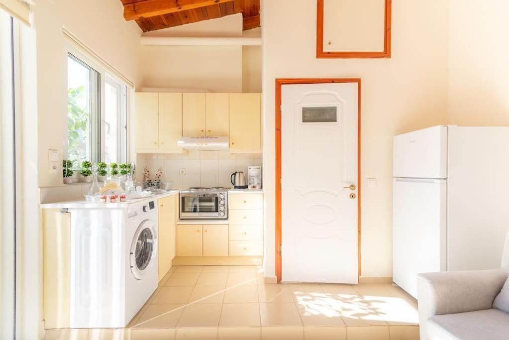 Cozy Apartment In The Heart Of City Center Heraklion (Crete) Exterior photo